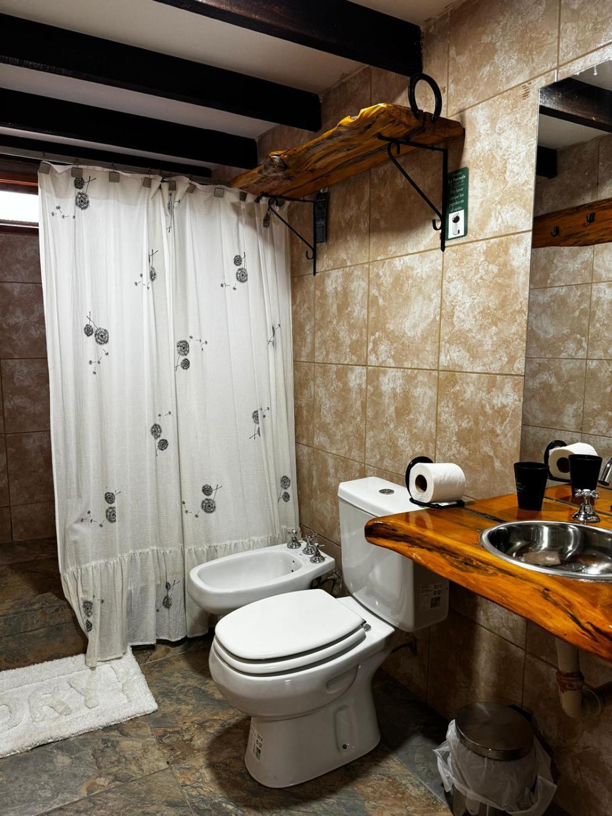 Hosteria La Portada Trevelín Extérieur photo